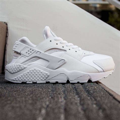 nike huaraches weiß|nike huarache adults.